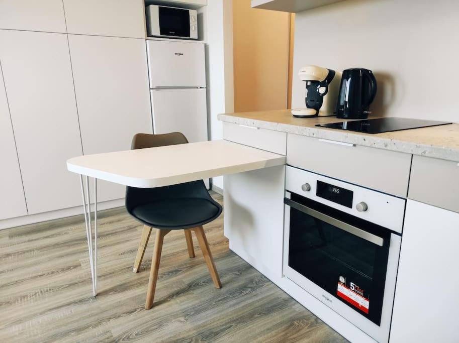 Apartmán Airport For Two, Free Parking, Airport View Bratislava